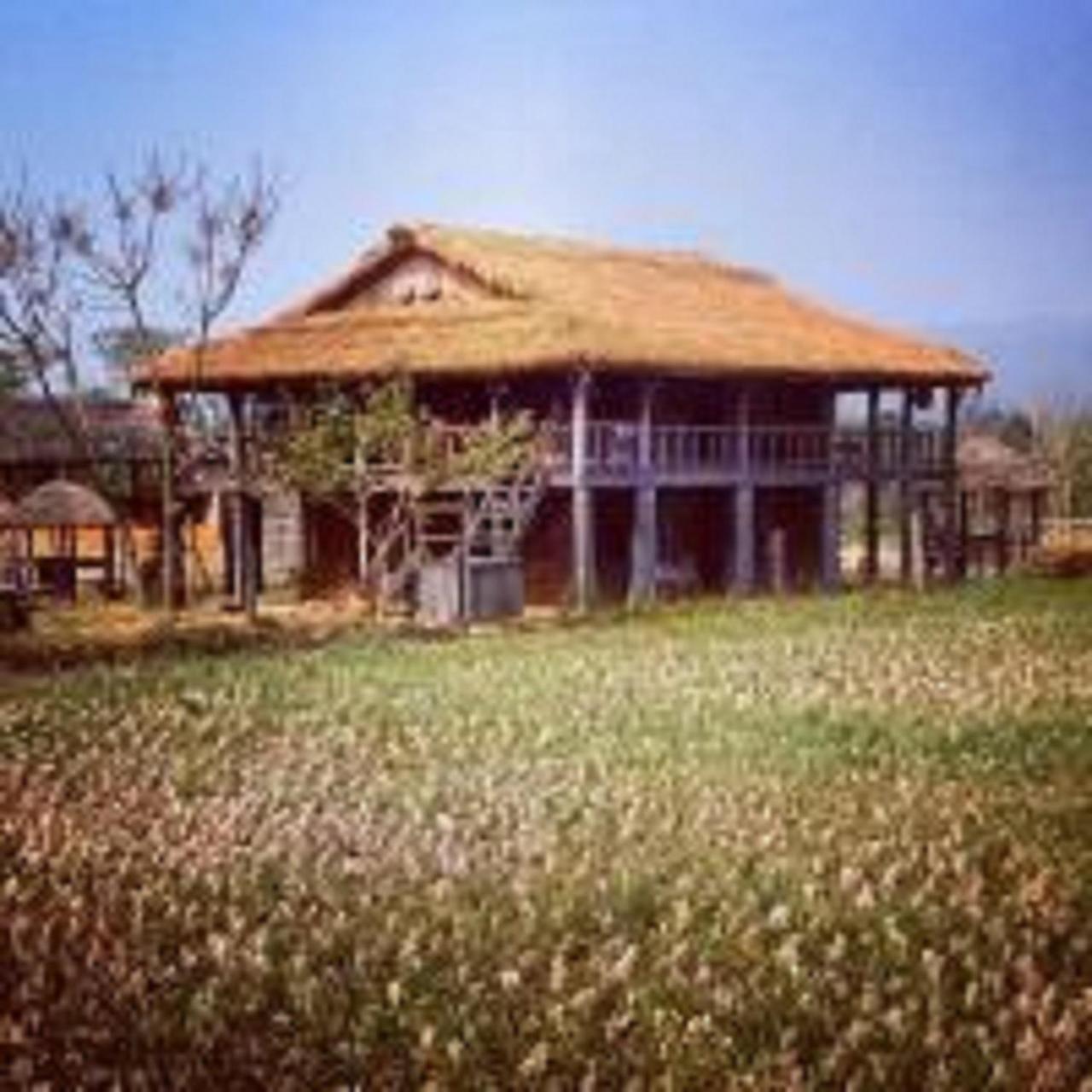 Shanta Ghar A Rustic Guesthouse Chitwan Eksteriør bilde