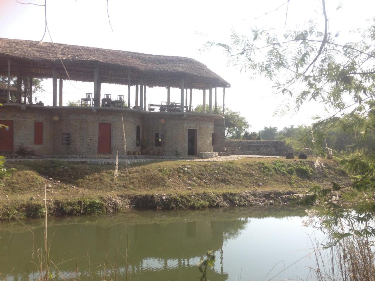 Shanta Ghar A Rustic Guesthouse Chitwan Eksteriør bilde