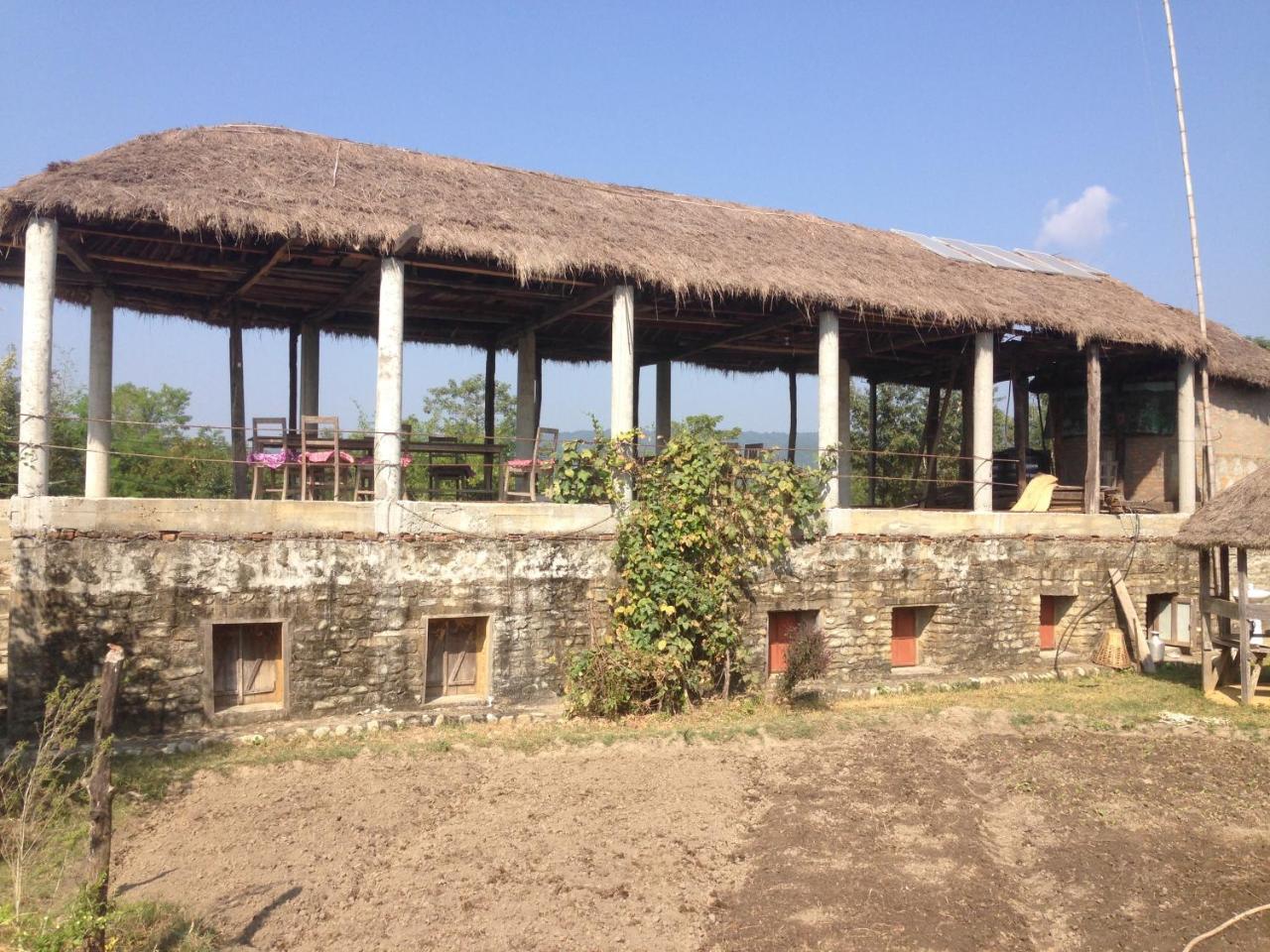 Shanta Ghar A Rustic Guesthouse Chitwan Eksteriør bilde