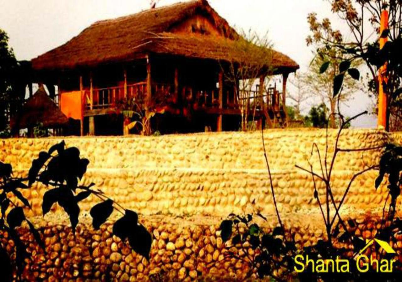 Shanta Ghar A Rustic Guesthouse Chitwan Eksteriør bilde